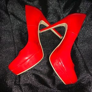 Chinese Laundry High Heels RED